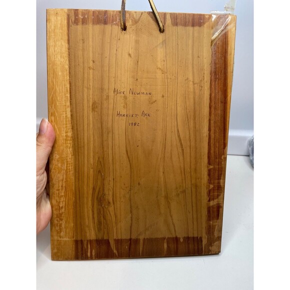 VINTAGE HAND PAINTED Indian Chief Carving on wood WALL PLAQUE 1982 - Picture 4 of 7